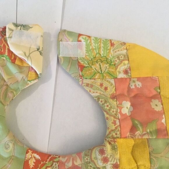 3/$25 or $12 ea. NWT Handmade Quilted Reversible Baby Bib - Picture 4 of 6